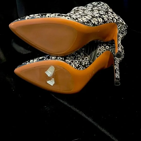 ALAIA LASER CUT 2 TONE LEATHER HIGH HEEL ANKLE BOOTIES - 9 - NEW ! - Picture 5 of 9